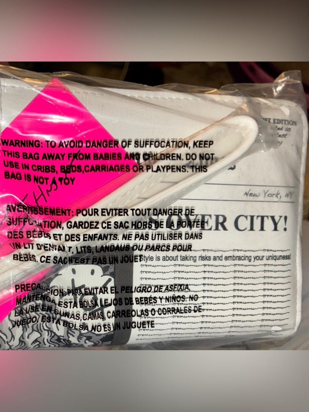 BETSEY JOHNSON Read All About It Newspaper-Theme Glam Oversized Wristlet NEW NWT - Picture 5 of 16